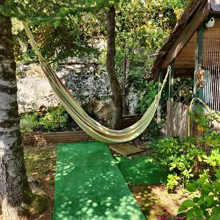Val Paradis *